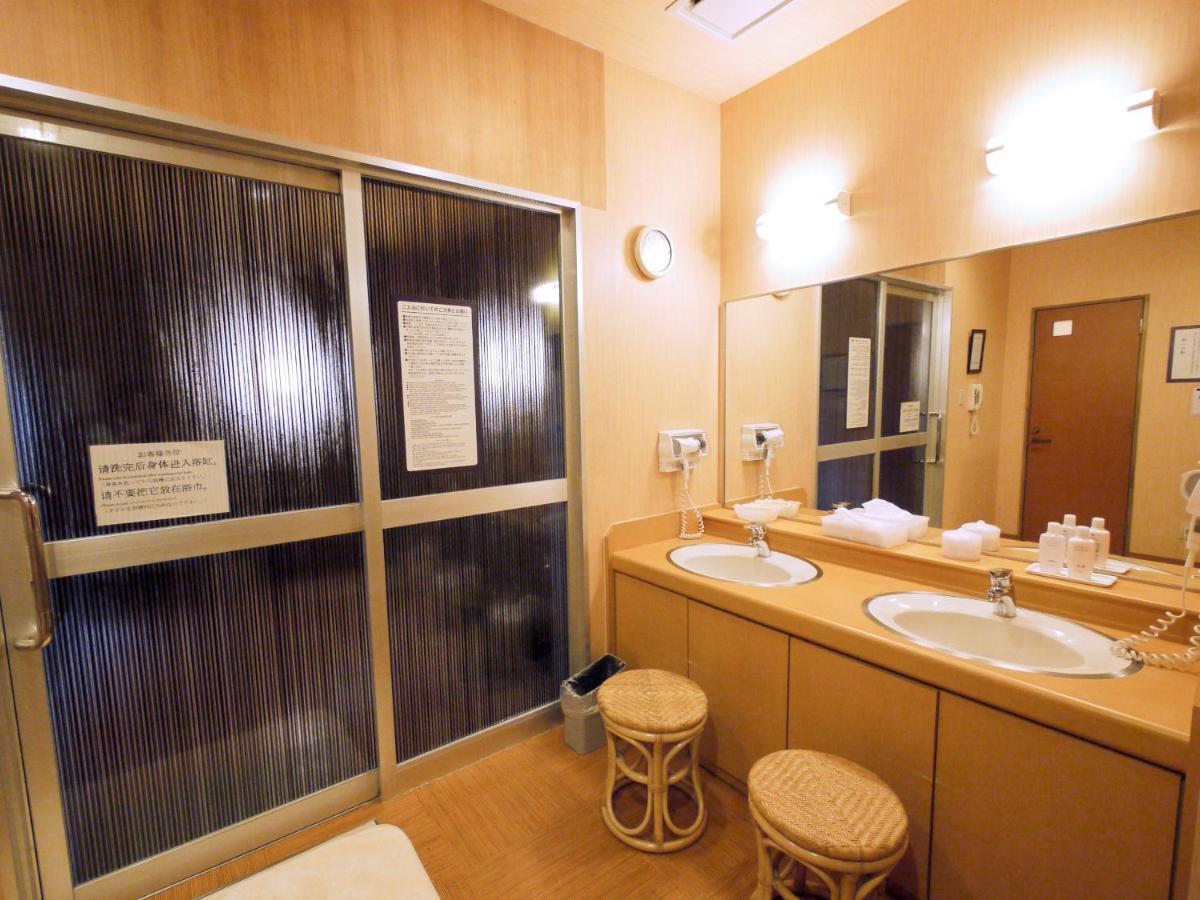 Hotel Route-Inn Toyokawa Inter Ngoại thất bức ảnh
